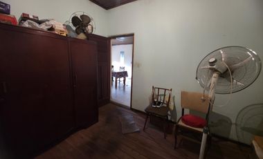 CASA EN VENTA EN LUIS GUILLON- DOBLE TERRENO