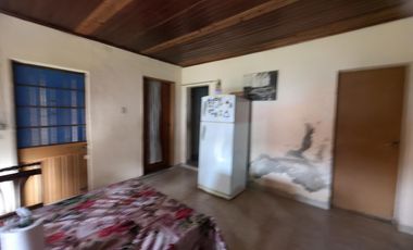 CASA EN VENTA EN LUIS GUILLON- DOBLE TERRENO