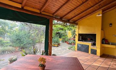 VENDEMOS GRAN CASA ZONA GOLF , CON GRAN JARDIN