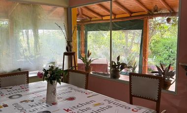 VENDEMOS GRAN CASA ZONA GOLF , CON GRAN JARDIN