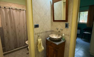 VENDEMOS GRAN CASA ZONA GOLF , CON GRAN JARDIN