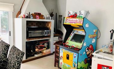 CHALET CON PILETA SOBRE 2 LOTES EN COUNTRY CLUB EL PARAISO