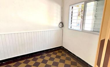 Casa al frente PH  2 dormitorios