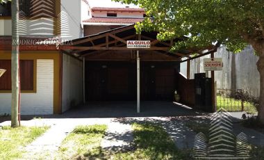 COMODO TRIPLEX A DOS CUADRAS DEL MAR