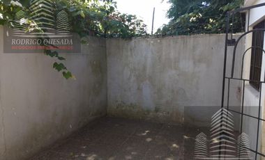 COMODO TRIPLEX A DOS CUADRAS DEL MAR