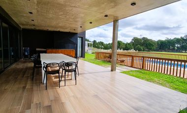 Casa en  Venta Costa Esmeralda - Ecuestre