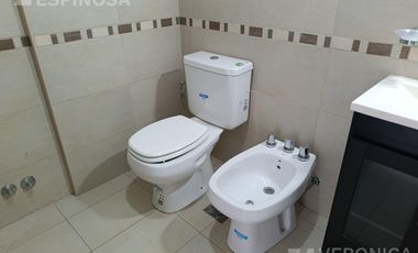 Departamento de dos ambientes en alquiler, Morón. Excelente ubicación.