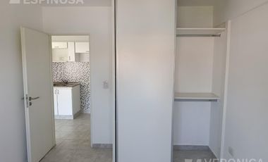 Departamento de dos ambientes en alquiler, Morón. Excelente ubicación.