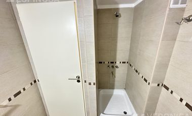 Departamento de dos ambientes en alquiler, Morón. Excelente ubicación.