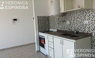 Departamento de dos ambientes en alquiler, Morón. Excelente ubicación.