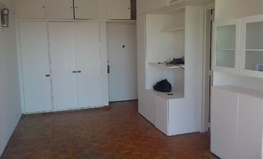 Vista al rio impecable mono ambiente piso 10º Rotonda de Acassuso