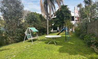 CASA DE 4 AMBIENTES MAS DEPENDENCIAS EN DOS PLANTAS