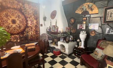 CASA DE 4 AMBIENTES MAS DEPENDENCIAS EN DOS PLANTAS