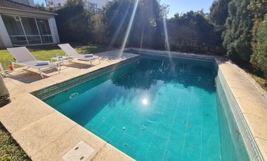 Casa en Altos de Hudson I