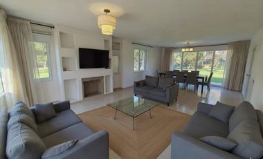 Casa en Altos de Hudson I