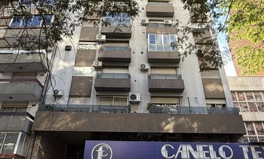 Bv. ILLIA  N°357 - planta baja!