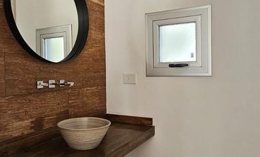 Casa  de 3 Dormitorios, Villa Allende Golf- Hounsing Punta Golf