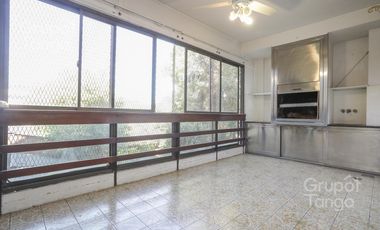 Venta Departamento Villa Devoto Cinco Ambientes Frente Balcón Jardín Dependencia Cocheras