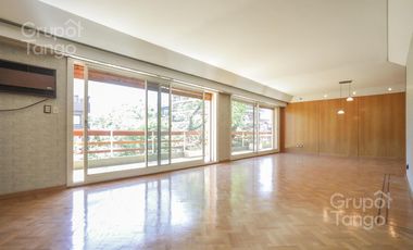 Venta Departamento Villa Devoto Cinco Ambientes Frente Balcón Jardín Dependencia Cocheras