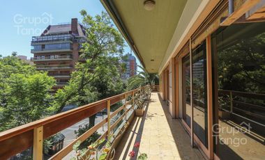 Venta Departamento Villa Devoto Cinco Ambientes Frente Balcón Jardín Dependencia Cocheras