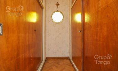 Venta Departamento Villa Devoto Cinco Ambientes Frente Balcón Jardín Dependencia Cocheras