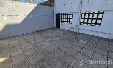 DEPARTAMENTO EN MAR DE AJO A TRES CUADRAS DEL MAR