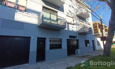 DEPARTAMENTO EN MAR DE AJO A TRES CUADRAS DEL MAR