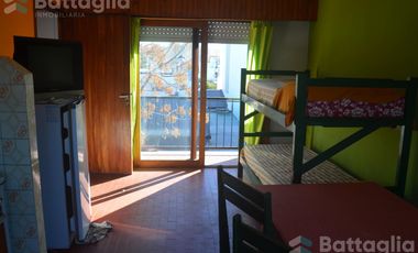 DEPARTAMENTO EN MAR DE AJO A TRES CUADRAS DEL MAR