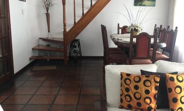 Casa 6 ambientes en Venta en  Florencio Varela