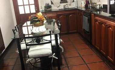 Casa 6 ambientes en Venta en  Florencio Varela