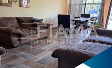 CASA EN VENTA EN COL FERROCARRILEROS, TEPIC, NAY. (G)