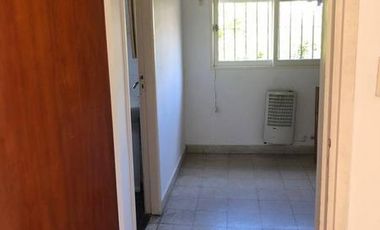 Imponente casa en el corazon de Olivos