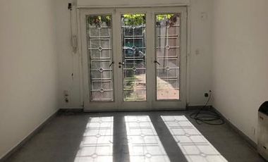 Imponente casa en el corazon de Olivos