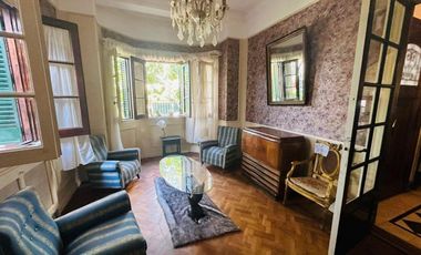 Imponente casa en el corazon de Olivos