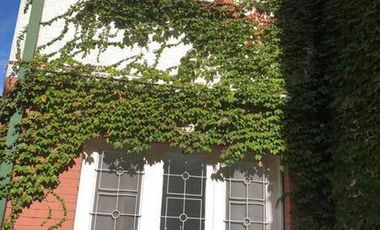 Imponente casa en el corazon de Olivos