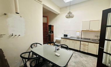 Imponente casa en el corazon de Olivos