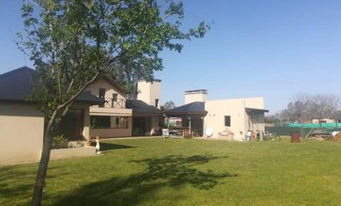 CASA DE CAMPO EN BARRIO PRIVADO MONET !!!