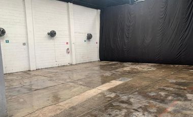 VENTA BODEGA EN VIVEROS DE LA LOMA