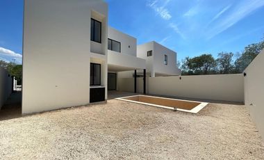 Casa (205) en Venta en Privada Provincia Club de Golf