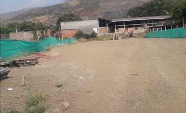 Vendo  lote en yumbo arroyohondo con todos los servicios