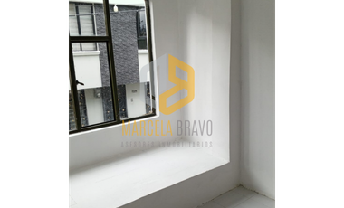 CONFORTABLE CASA EN VENTA SECTOR VILLAFOR II.ACH