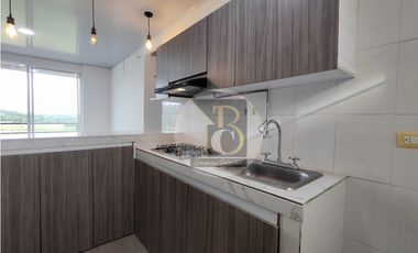 ARRIENDO DE APARTAMENTO PISO OCTAVO CONJ. PRADOS DE VALVERDE