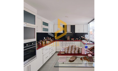 EN VENTA LINDO PENTHOUSE SECTOR LAS ACACIAS.SC