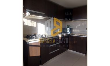 LINDA CASA DE TRES PISOS EN VENTA . SC