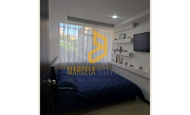 LINDA CASA DE TRES PISOS EN VENTA . SC