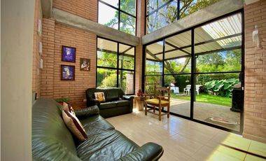 Venta de Casa Campestre Independiente La Ceja