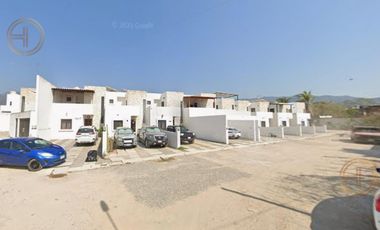 Casa en Venta en el Cond. Independencia a 8 min. de la Macroplaza Puerto Vallarta, Jalisco.