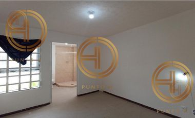 Casa en venta en calle Fuente Ebano, Fuentes de Tizayuca, Tizayuca, Hidalgo a 5min de Plaza Tizara