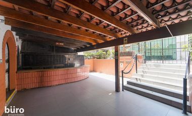 CASA COMO TERRENO EN VENTA EN  ZONA COMERCIAL DE ALTO TRÁNSITO EN  MIRAFLORES