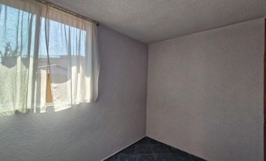 Buen departamento exterior cerca de la UNAM